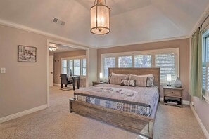 House (2 Bedrooms) | Interior - Cozy Skyforest Cabin ~ 1 Mi to Lake Arrowhead! (Skyforest)