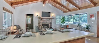 Modern & Unique Cabin With Deck by Lake Gregory!