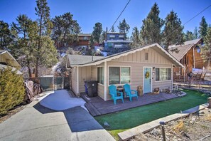 Interior - Mountain Chalet in Big Bear City, 5 Mi to Lake! (Big Bear City)