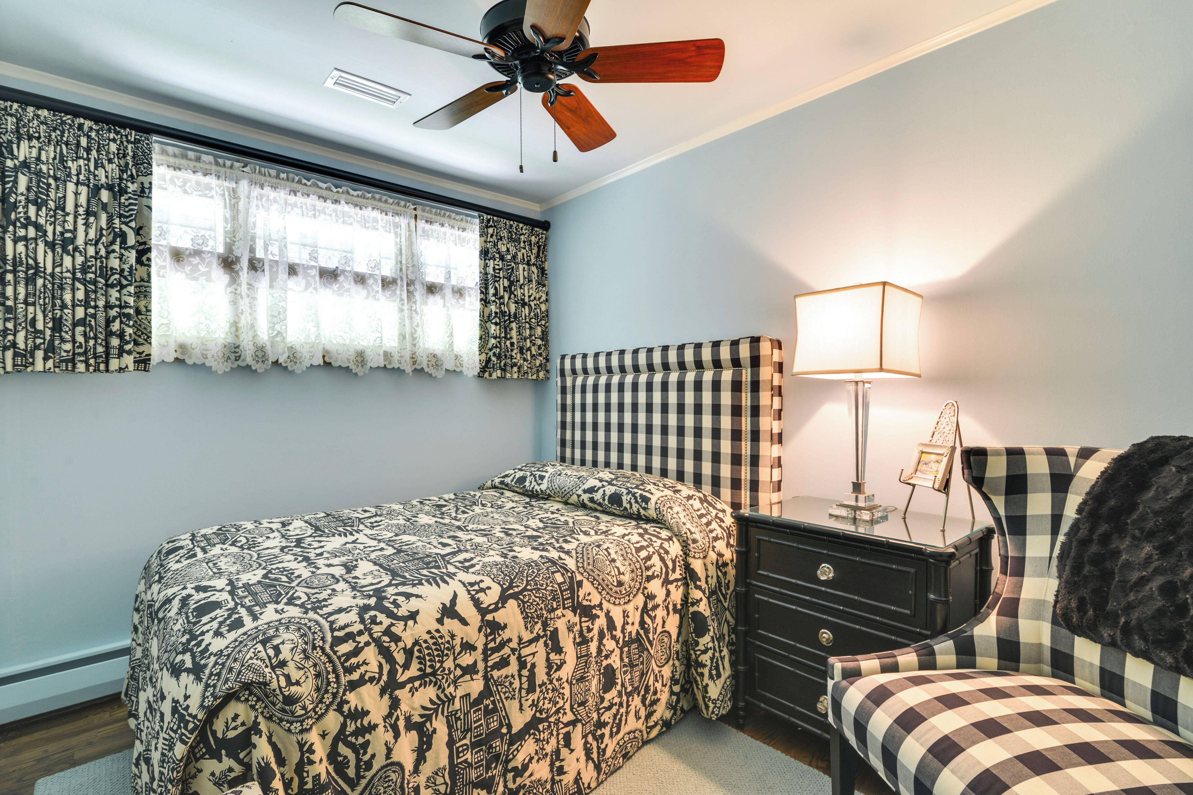 Cottage (2 Bedrooms) | Interior