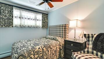 Cottage (2 Bedrooms) | Interior