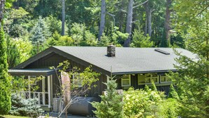 Cottage (2 Bedrooms) | Interior
