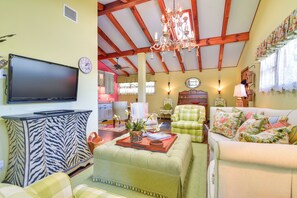 Interior - 'La Petite Chalet' w/ Views in Blue Ridge Mtns! (Marion)