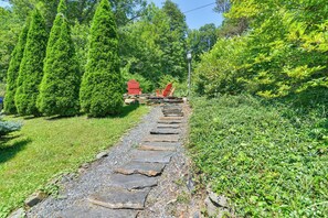 Interior - 'La Petite Chalet' w/ Views in Blue Ridge Mtns! (Marion)