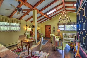 Cottage (2 Bedrooms) | Nội thất