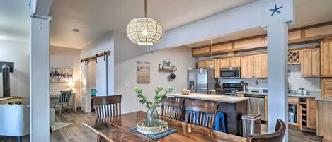 Apartamento (3 Bedrooms) | Restauración