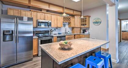 Waterfront Vacation Rental in Ocean Shores