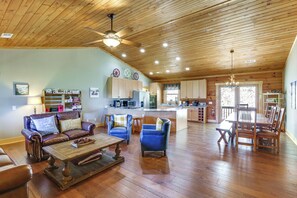 House (3 Bedrooms) | Interior - Family Cabin w/ Private Hot Tub & Views in Boone! (Boone)