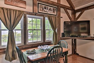 Cottage (2 Bedrooms) | Interior