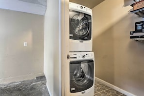 Apartment (1 Bedroom) | Interior - Pet-friendly DC Area Condo w/ Yard! (Silver Spring)