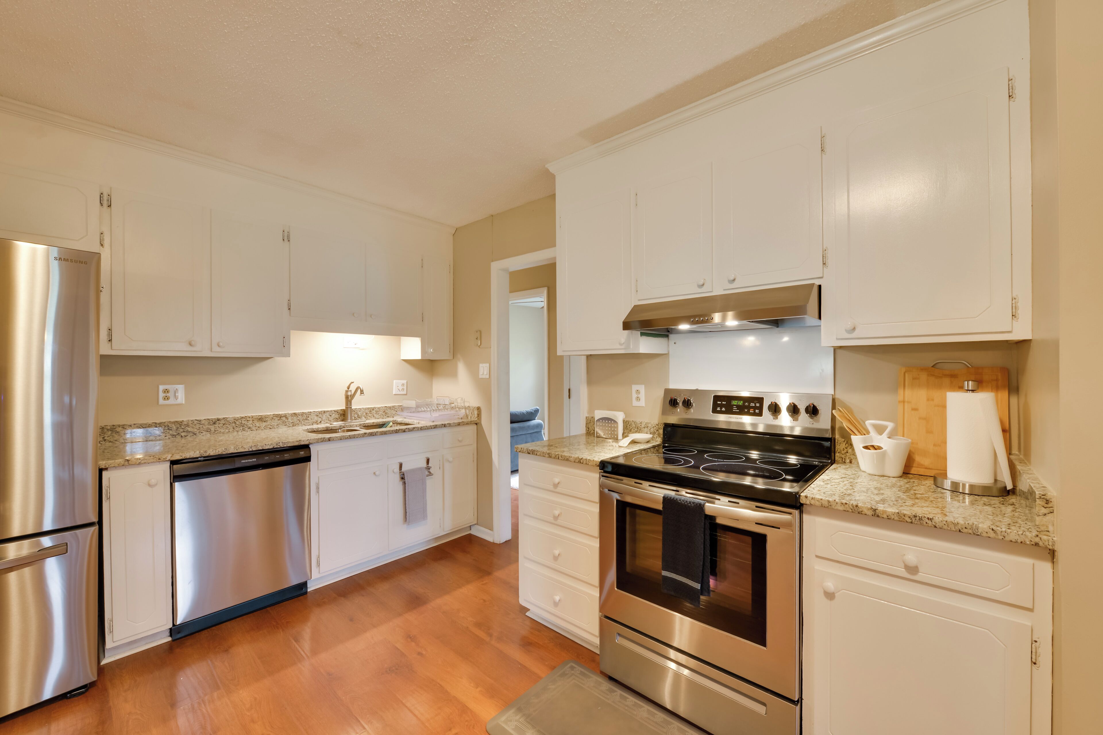 House (3 Bedrooms) | Interior