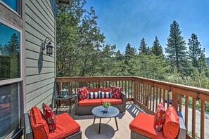 House (3 Bedrooms) | Interior - 'the Zen Playhouse' w/ Lake Arrowhead Access! (Lake Arrowhead)