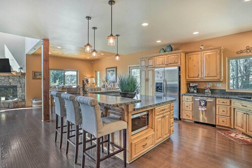 'the Zen Playhouse' w/ Lake Arrowhead Access!