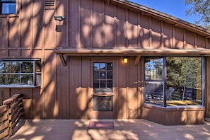 Exterior detail - Idyllwild Nature Retreat: Hiking, Fishing & Biking (Idyllwild)
