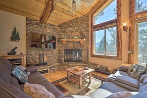 Interior - 4 Mi to Snow Summit: Cabin w/ Mtn Views & Decks (Big Bear City)