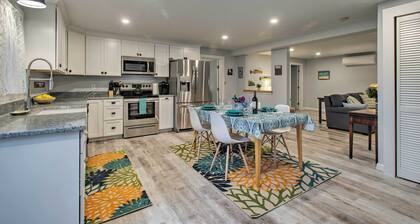 Martha's Vineyard Apt ~ 1 Mile to Inkwell Beach!