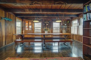 Cottage (4 Bedrooms) | Interior