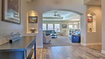 Rumah (4 Bedrooms) | Interior