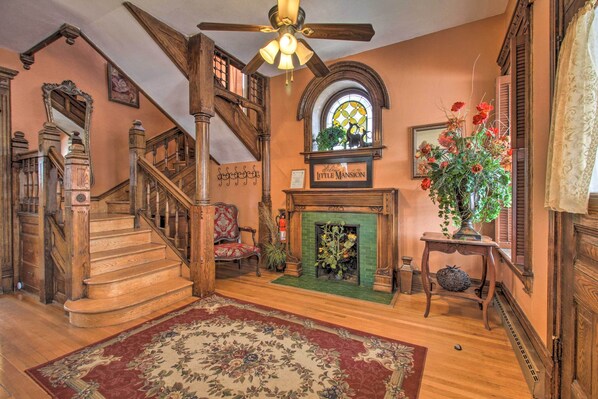 Casa (5 Bedrooms) | Vista frontal de la propiedad