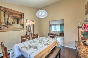 Dining - Scenic Woodland Park Cottage w/ Deck + Grill! (Woodland Park)