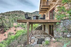 House (5 Bedrooms) | Interior - Mountain Retreat w/ Deck: Ski, Soak, Golf & Hike! (Glenwood Springs)