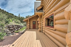 House (5 Bedrooms) | Interior - Mountain Retreat w/ Deck: Ski, Soak, Golf & Hike! (Glenwood Springs)