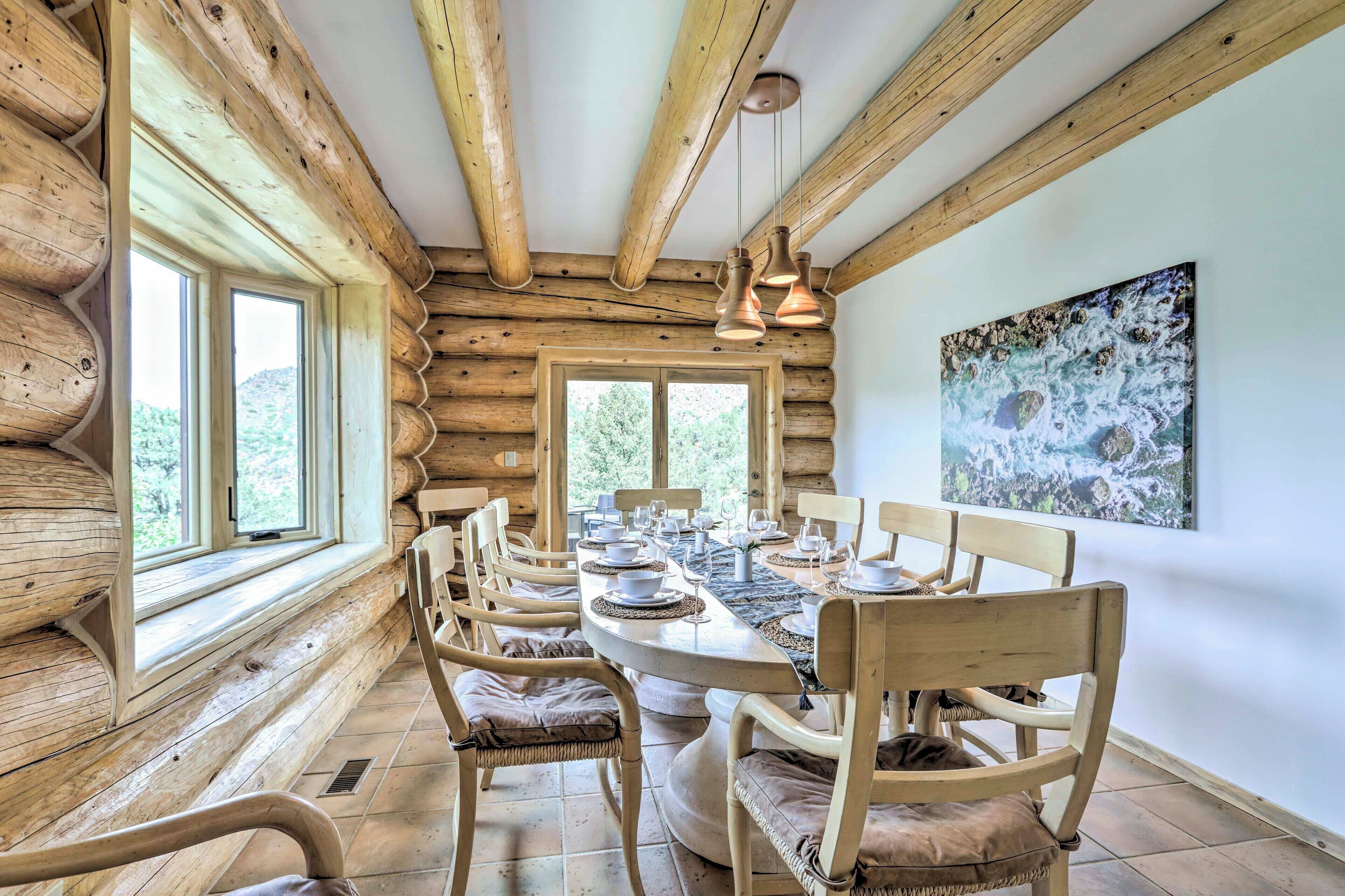 House (5 Bedrooms) | Interior