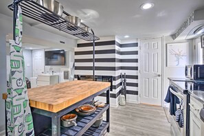 Apartment (0 Bedroom) | Interior