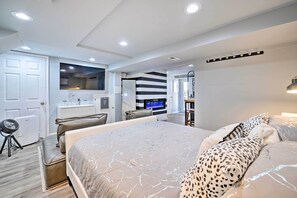 Apartment (0 Bedroom) | Interior