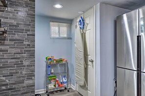 Apartment (0 Bedroom) | Interior