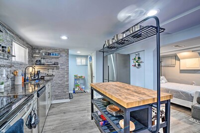 Stylish Studio for Dc250, 4 Mi to National Mall!
