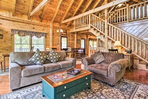 House (2 Bedrooms) | Interior - Idyllic Sevierville Cabin: Deck + Smoky Mtn View! (Sevierville)