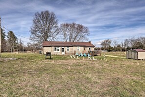 House (2 Bedrooms) | Interior - Family Home w/ Deck, 2 Mi to Lake Cumberland (Monticello)