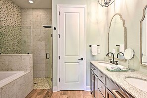House (3 Bedrooms) | Interior - 'chic on the Beach': Anna Maria Island Escape! (Holmes Beach)