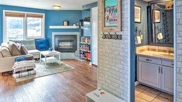 Apartment (0 Bedroom) | Interior