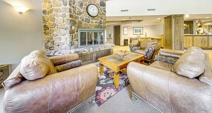 Chic Winter Park Studio w/ Community Hot Tub