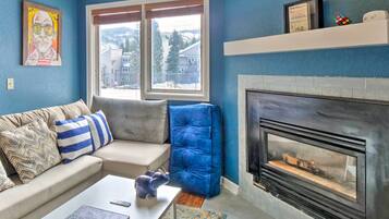 Apartment (0 Bedroom) | Interior