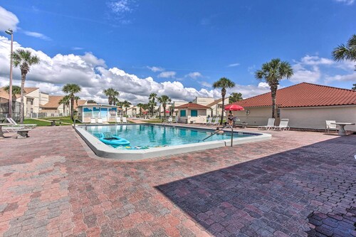 Cozy PCB Condo < 1/2 Mile to Public Beach Access!