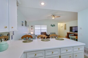 Interior - Cozy PCB Condo < 1/2 Mile to Public Beach Access! (Panama City Beach)