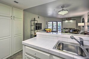 Apartment (1 Bedroom) | Interior