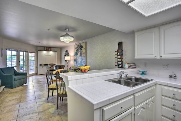 Apartment (1 Bedroom) | Interior - Condo w/ Patio, Walk to Downtown Palm Springs! (Palm Springs)
