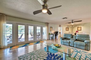 Interior - Bayfront Florida Retreat w/ Boat Lift & Fire Pit! (Crystal River)