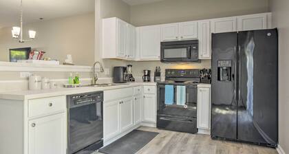 Pet-friendly Family Townhome w/ Private Patio