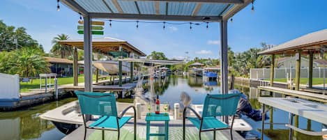 House (3 Bedrooms) | Property grounds