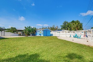 House (3 Bedrooms) | Interior - Boat Dock & Kayaks: Canalfront Home in Homosassa (Homosassa)