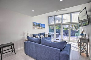 Apartment (2 Bedrooms) | Interior - Canal-front Condo: Walk to Downtown Ft Lauderdale! (Fort Lauderdale)