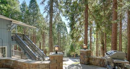 12 Mi to Apple Hill: Family-friendly Cabin Retreat