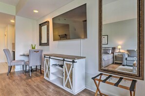 Apartment (0 Bedroom) | Interior