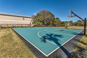 Interior - Half-mi to Beach Access: Sunny Miramar Villa! (Miramar Beach)