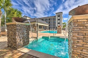 Outdoor pool - Miramar Beach Home: Patio, Pool, Walk to Gulf! (Miramar Beach)